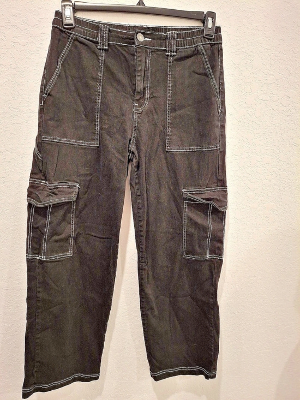 Almost Famous Black Cargo Pants Size Large